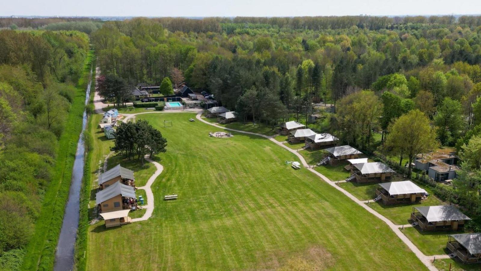 Glamping Lodge With Eco-Wellness Zeewolde Exterior foto