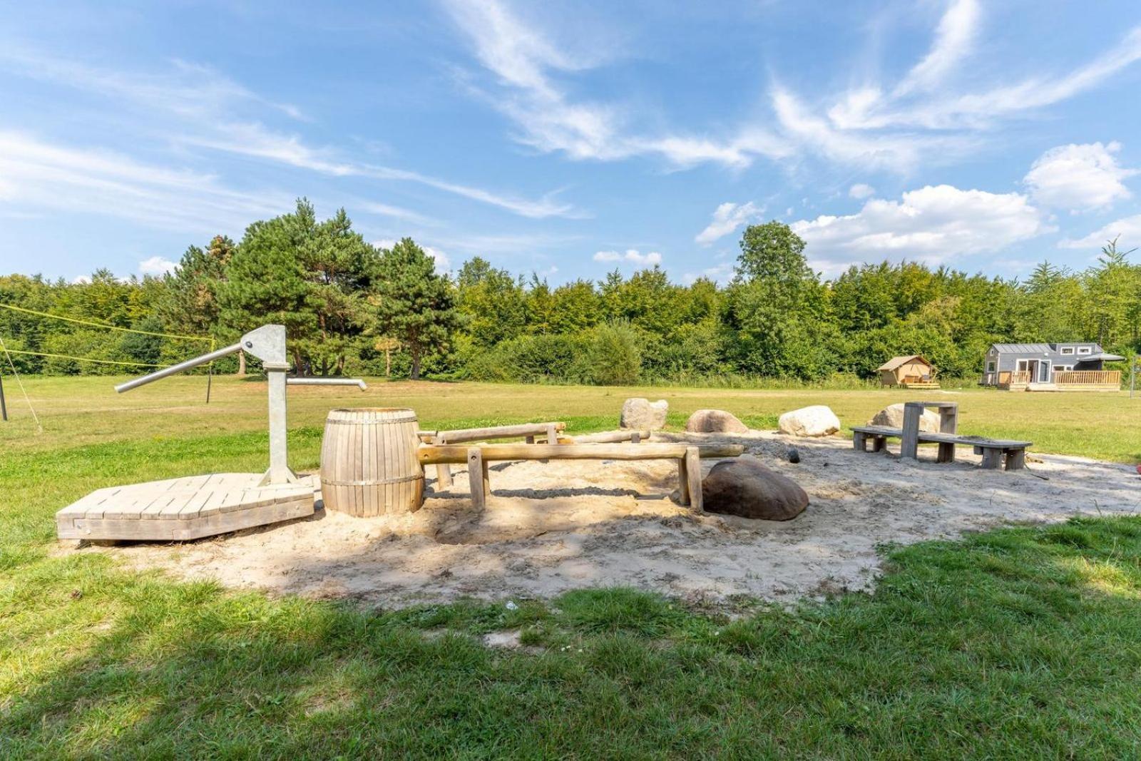 Glamping Lodge With Eco-Wellness Zeewolde Exterior foto